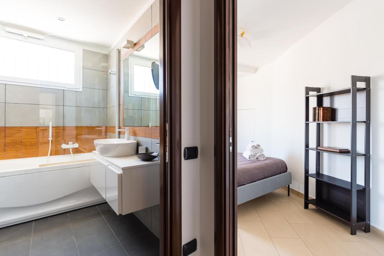 N'Attic A Vomero Penthouse Terrace By Napoliapartments ภายนอก รูปภาพ