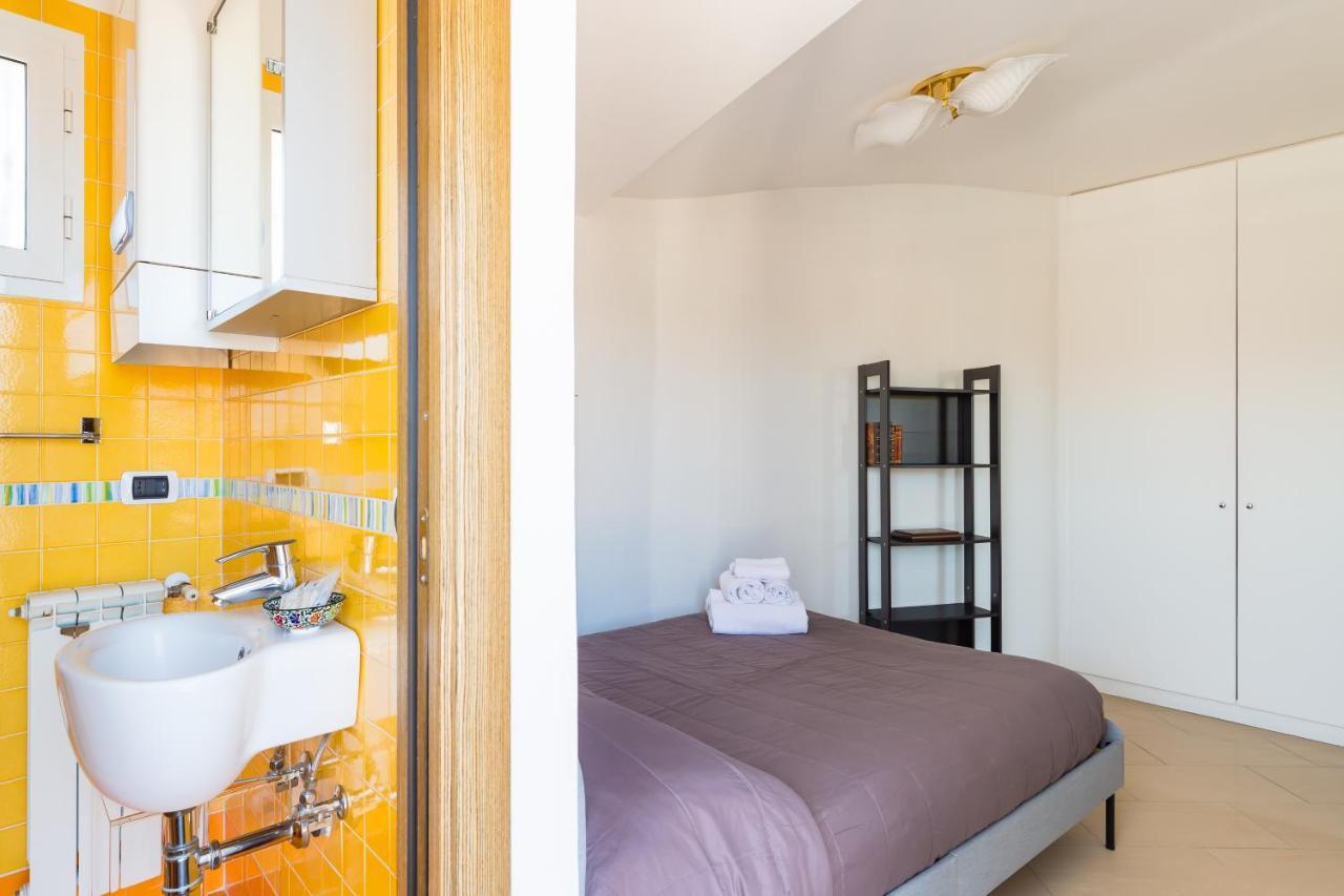N'Attic A Vomero Penthouse Terrace By Napoliapartments ภายนอก รูปภาพ